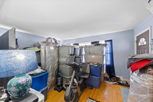 2977 N 61st STREET, Milwaukee, WI 53210