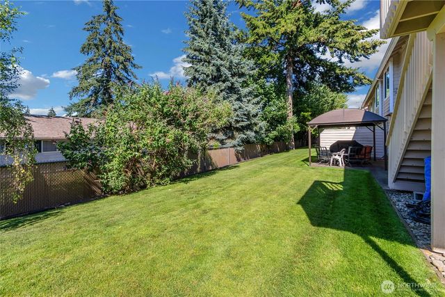 4 Lakewood Oaks Drive, Lakewood, WA 98499