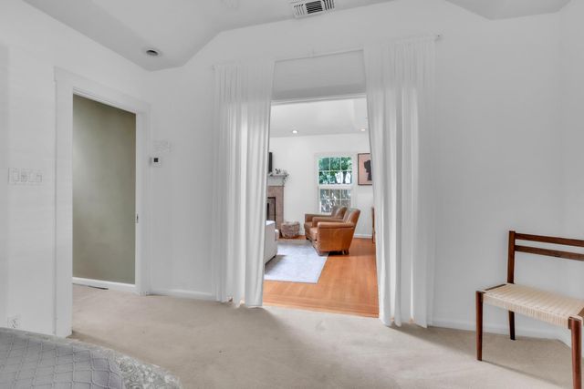 4308 G St, Sacramento, CA 95819