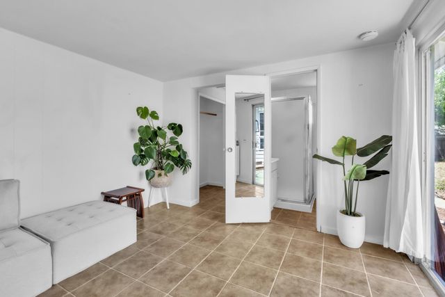 4308 G St, Sacramento, CA 95819