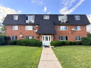 17138 71st Avenue 12, Tinley Park, IL 60477