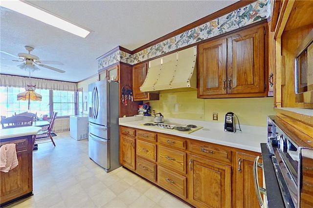 2615 Winchester Road, Waycross, GA 31501