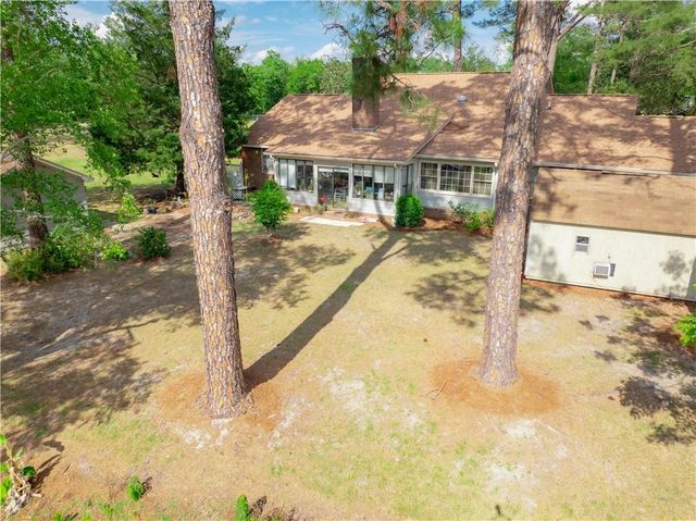 2615 Winchester Road, Waycross, GA 31501
