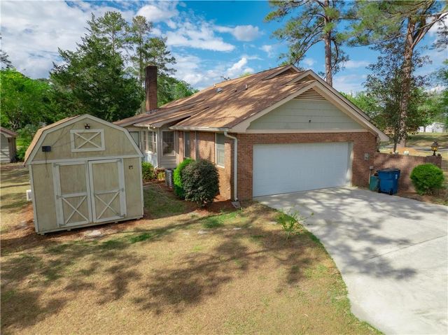 2615 Winchester Road, Waycross, GA 31501
