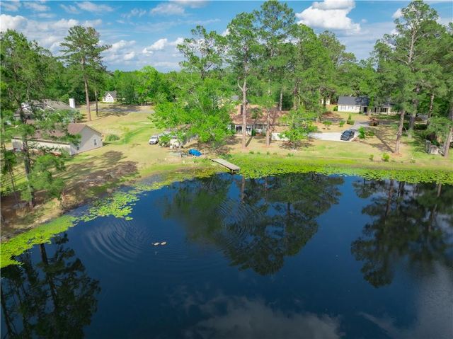 2615 Winchester Road, Waycross, GA 31501