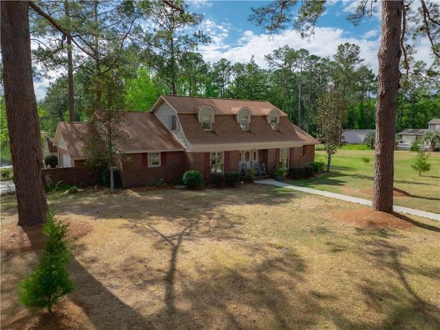 2615 Winchester Road, Waycross, GA 31501