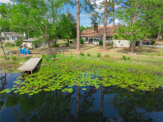 2615 Winchester Road, Waycross, GA 31501