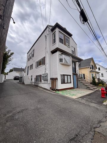 9 Ward St 3, Lynn, MA 01902