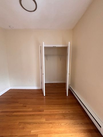 9 Ward St 3, Lynn, MA 01902