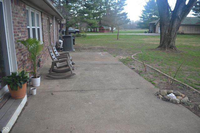 1111 W 400 N, Greenfield, IN 46140