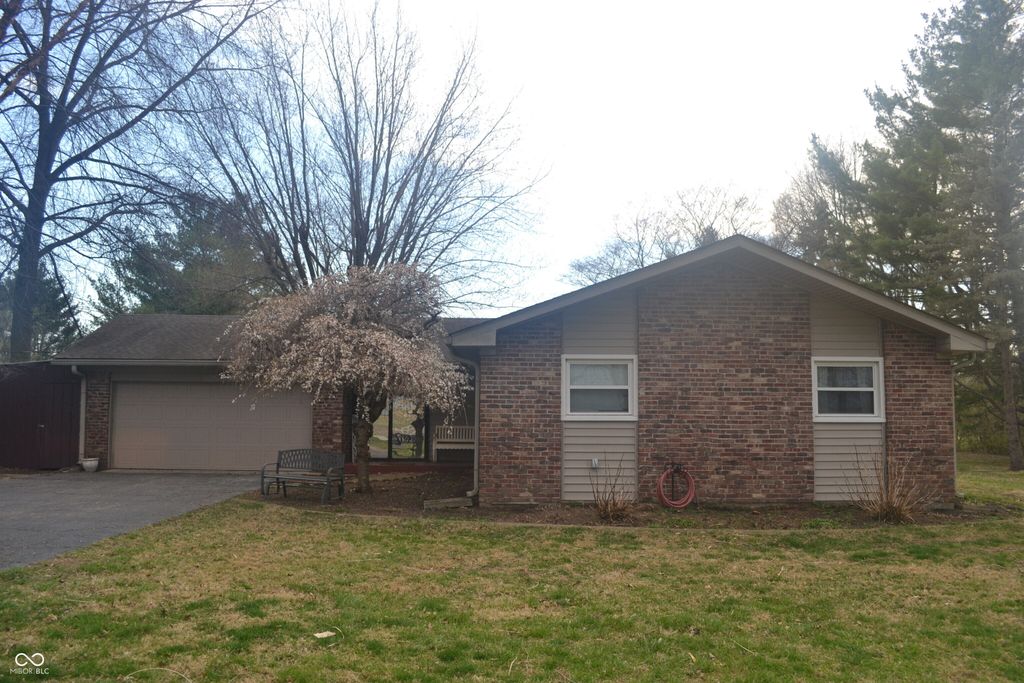 1111 W 400 N, Greenfield, IN 46140