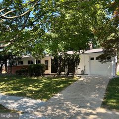 3424 WALNUT ST, Camp Hill, PA 17011