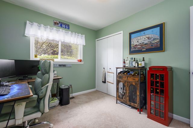 2458 Milverton Road, Troy, MI 48083