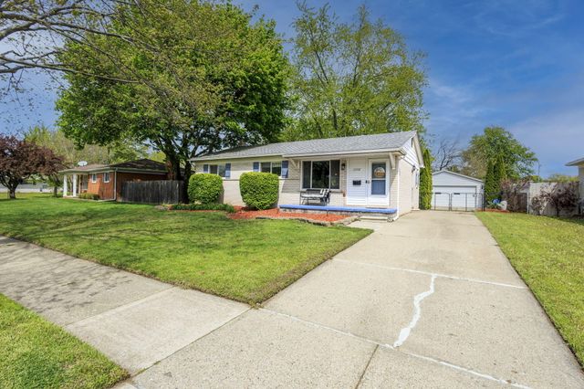 2458 Milverton Road, Troy, MI 48083