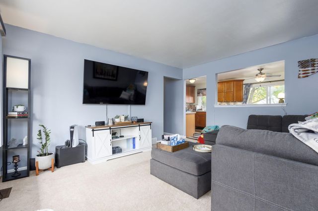 2458 Milverton Road, Troy, MI 48083