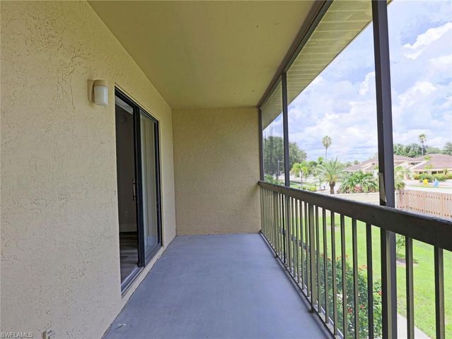5303 Summerlin RD 315, Fort Myers, FL 33919