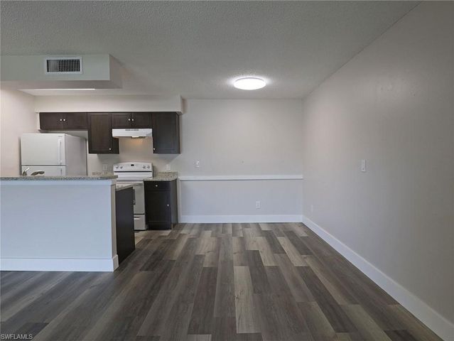 5303 Summerlin RD 315, Fort Myers, FL 33919