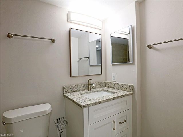 5303 Summerlin RD 315, Fort Myers, FL 33919