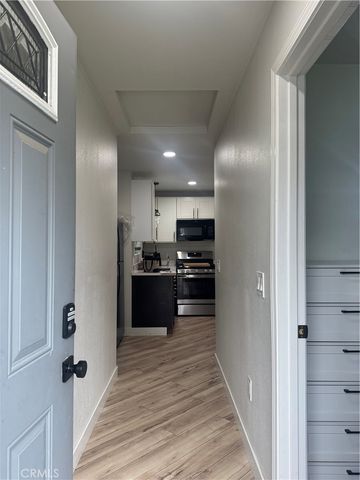 582 N Almond Way, Banning, CA 92220