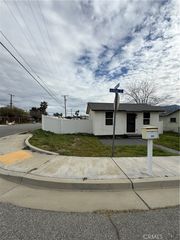 582 N Almond Way, Banning, CA 92220