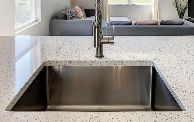 223 KNOLLWOOD DRIVE, Davenport, FL 33837