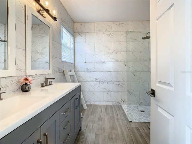 223 KNOLLWOOD DRIVE, Davenport, FL 33837