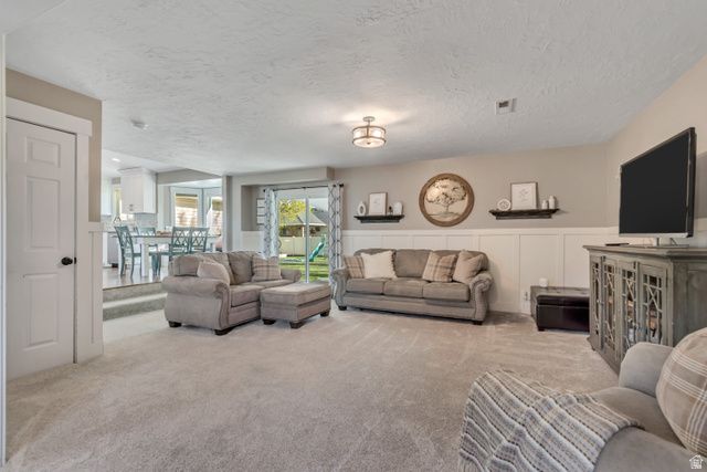 2587 SILVER CREEK DR, Riverton, UT 84065