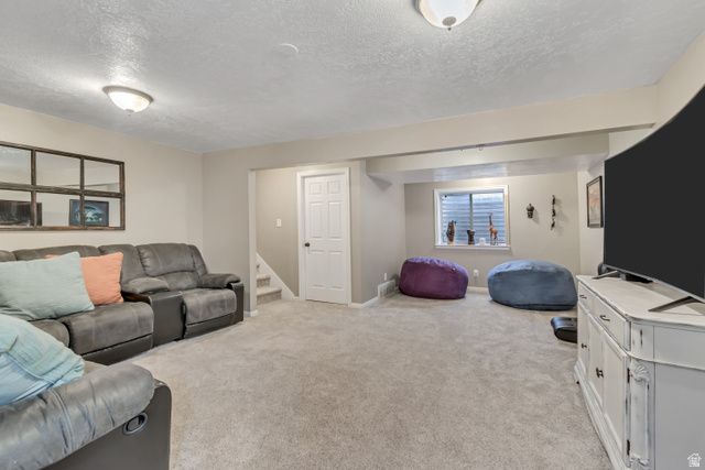 2587 SILVER CREEK DR, Riverton, UT 84065