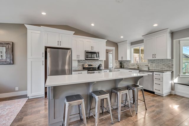 2587 SILVER CREEK DR, Riverton, UT 84065