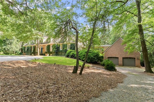 1885 Lake Warner Road, Gainesville, GA 30501