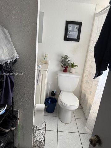 5328 SW 18TH ST, Hollywood, FL 33023