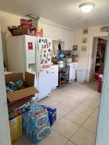 5328 SW 18TH ST, Hollywood, FL 33023