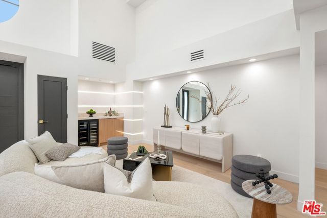 4557 Camellia Avenue, Studio City (los Angeles), CA 91602