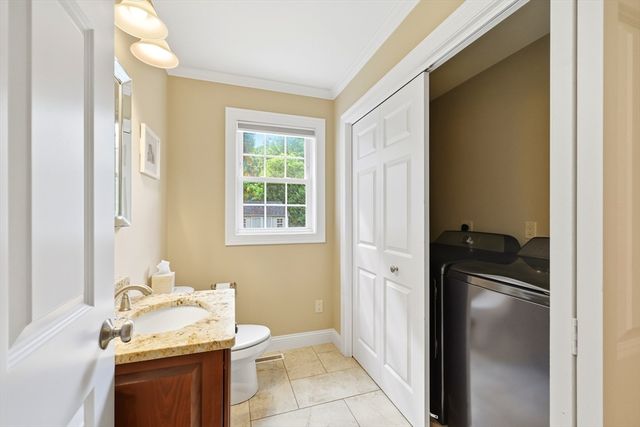 4 N Hills Ln, Wilbraham, MA 01095