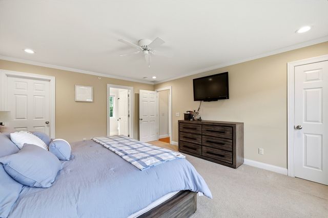 4 N Hills Ln, Wilbraham, MA 01095