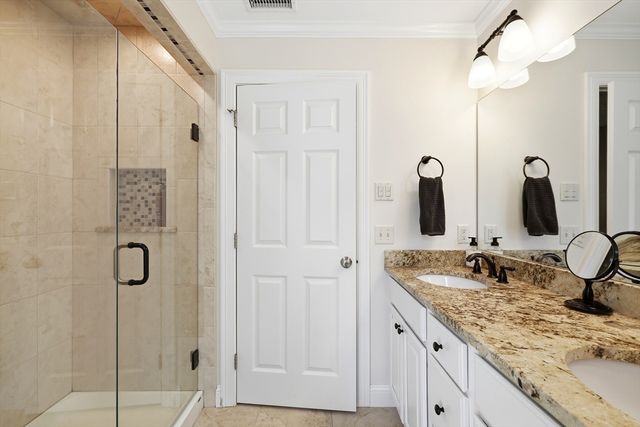 4 N Hills Ln, Wilbraham, MA 01095