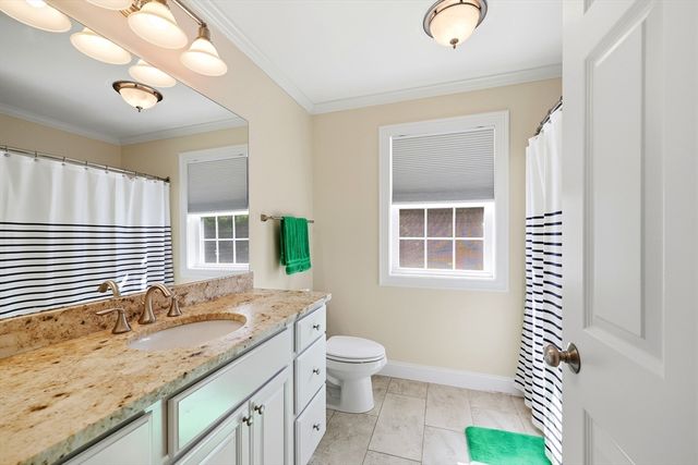 4 N Hills Ln, Wilbraham, MA 01095