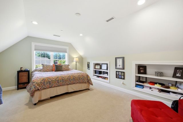 4 N Hills Ln, Wilbraham, MA 01095