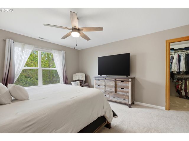 1952 Nw YOHN RANCH Dr, Mc Minnville, OR 97128