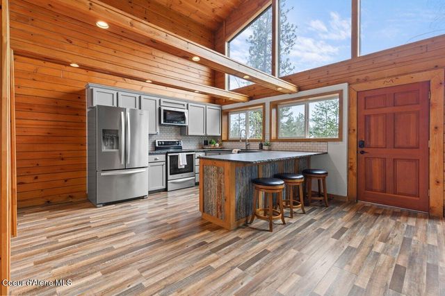 11590 W Riverview Drive, Coeur D'alene, ID 83814
