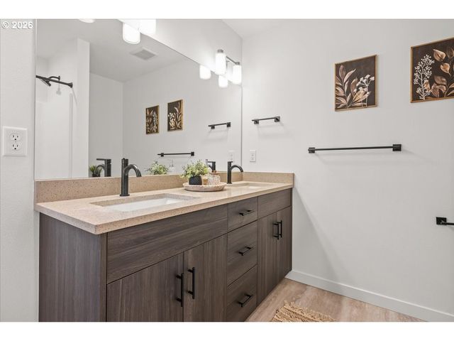 5008 Ne 113TH Loop, Vancouver, WA 98686