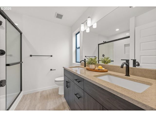 5008 Ne 113TH Loop, Vancouver, WA 98686