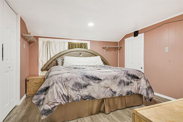 17822 Garland Avenue, Pledger, TX 77420