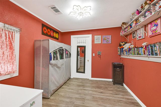 17822 Garland Avenue, Pledger, TX 77420