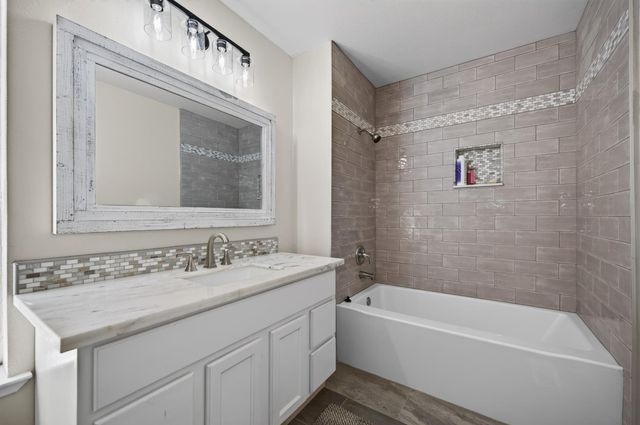 4900 Knottingham Rd, Diamond Springs, CA 95619