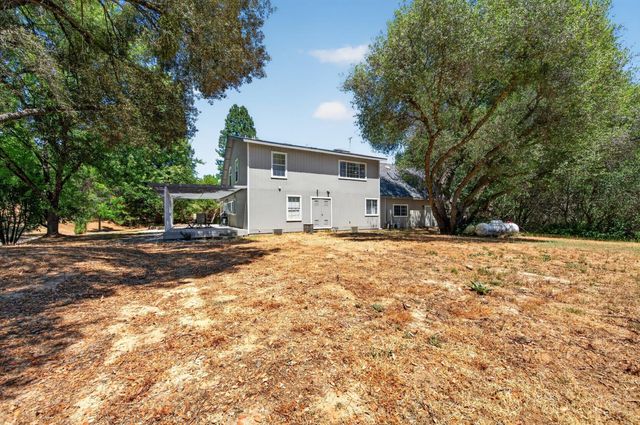 4900 Knottingham Rd, Diamond Springs, CA 95619