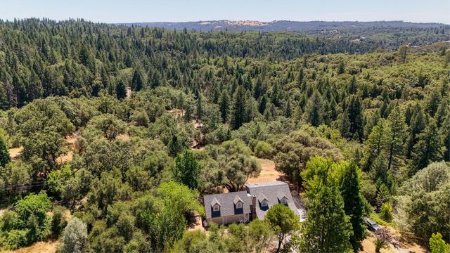 4900 Knottingham Rd, Diamond Springs, CA 95619