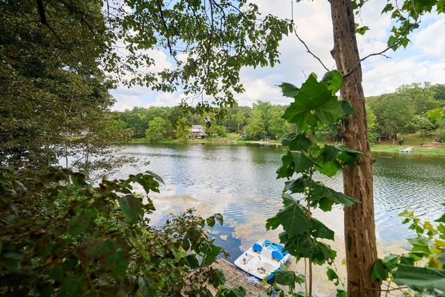 1 Kiawnie Circle Cove, Hardy, AR 72542