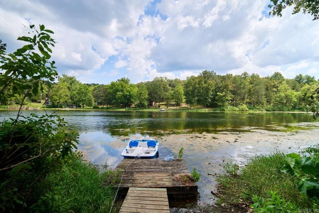 1 Kiawnie Circle Cove, Hardy, AR 72542