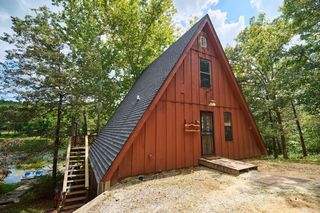 1 Kiawnie Circle Cove, Hardy, AR 72542